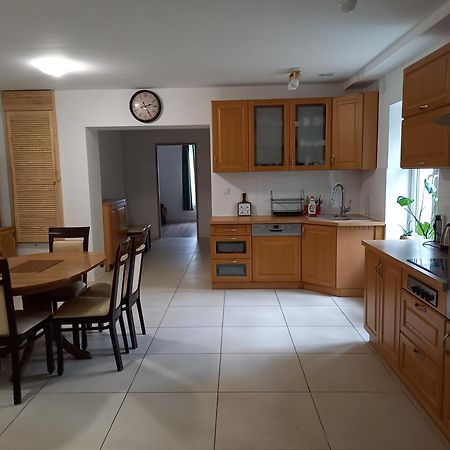 Apartament U Podnoza Zamku Chojnik Еленя-Гура Экстерьер фото